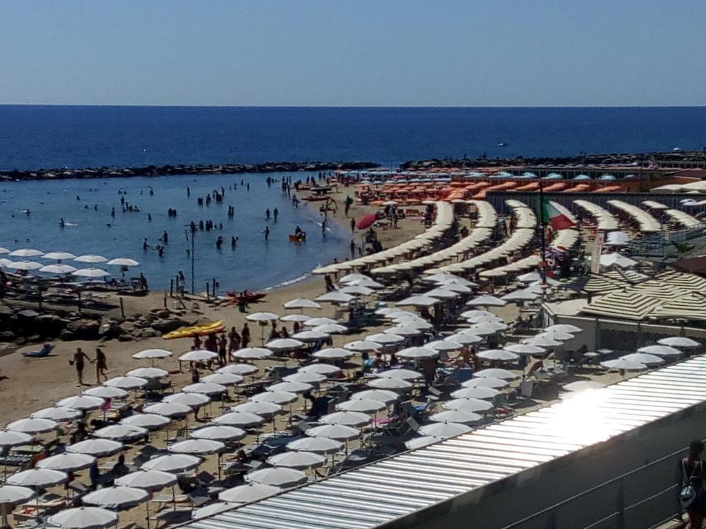 Apartment Da Cipollina In Pieno Centro Sanremo